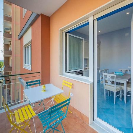 La Casa Del Poeta - Appartamento Positano Maiori Exteriör bild